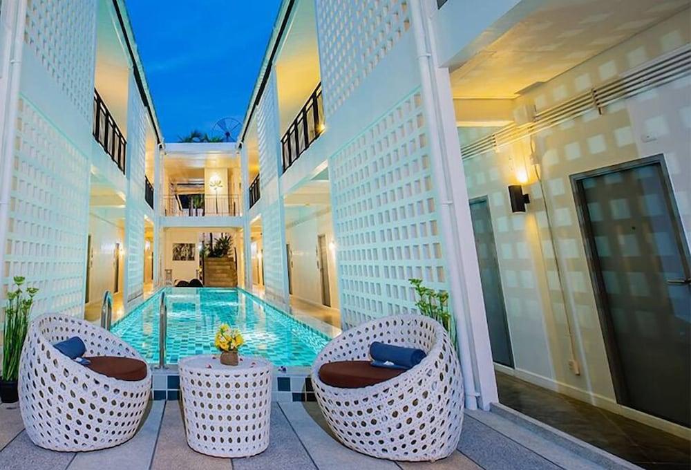 The Rubber Hotel Phuket Thalang Exteriör bild