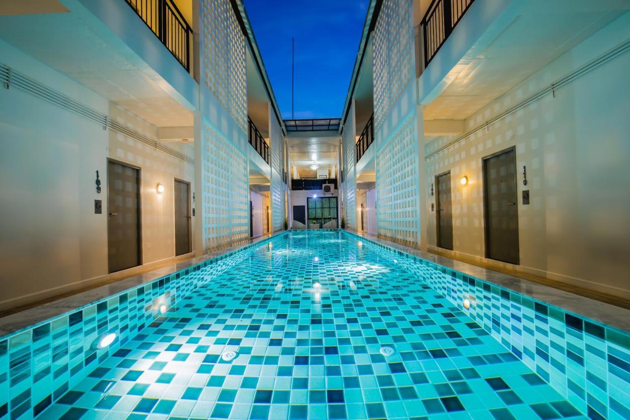 The Rubber Hotel Phuket Thalang Exteriör bild