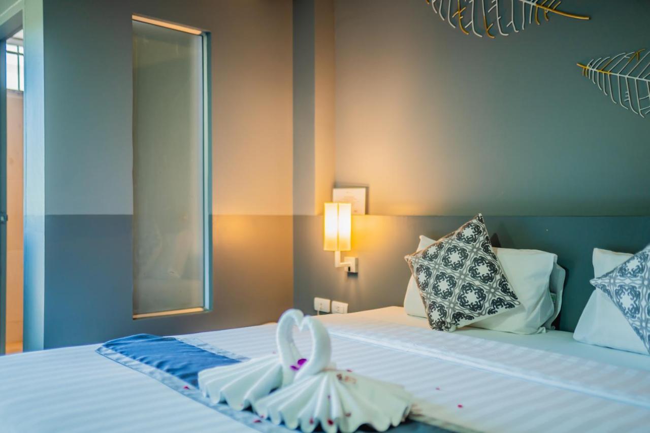 The Rubber Hotel Phuket Thalang Exteriör bild