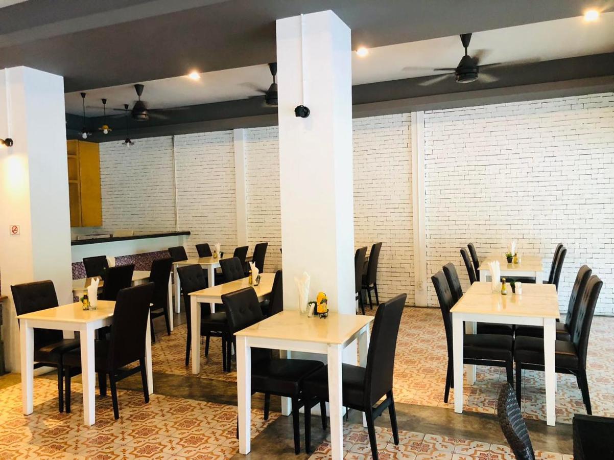 The Rubber Hotel Phuket Thalang Exteriör bild
