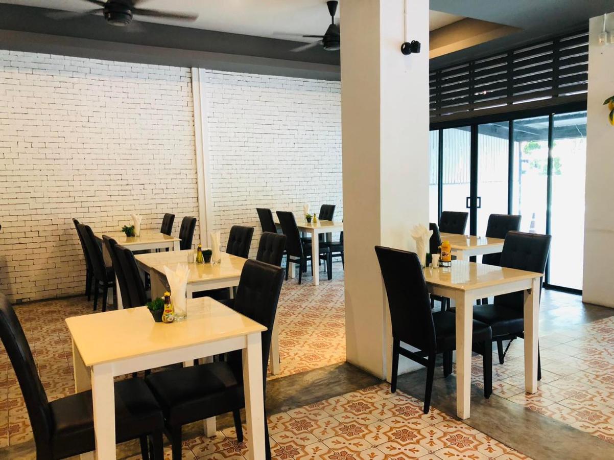 The Rubber Hotel Phuket Thalang Exteriör bild